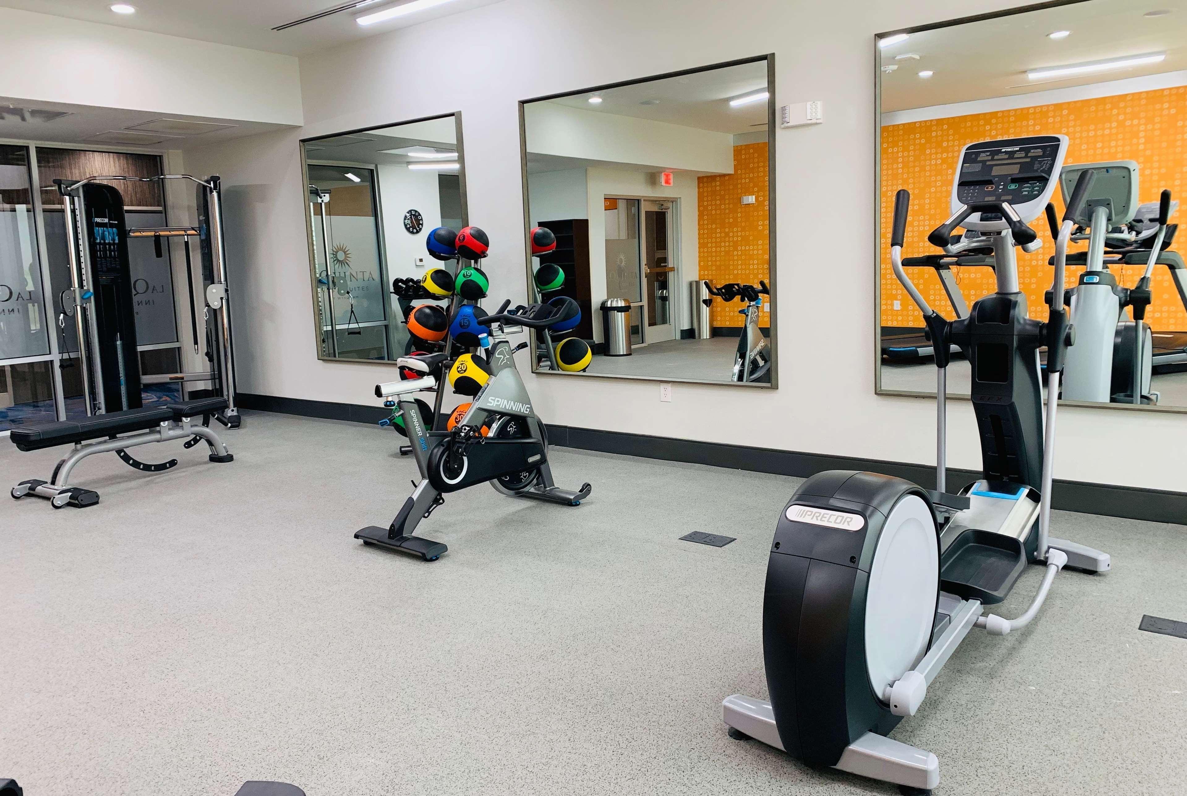 La Quinta Inn&Suites by Wyndham - Red Oak TX IH-35E Bagian luar foto
